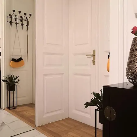 Apartman Simona's Old Town / Free Parking Ljubljana